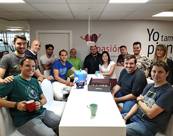 Peronas en el equipo 4 personas en el equipo 03