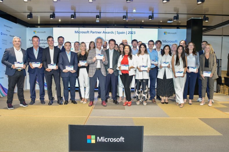 Foto familia Inspire Premio partner del Ano